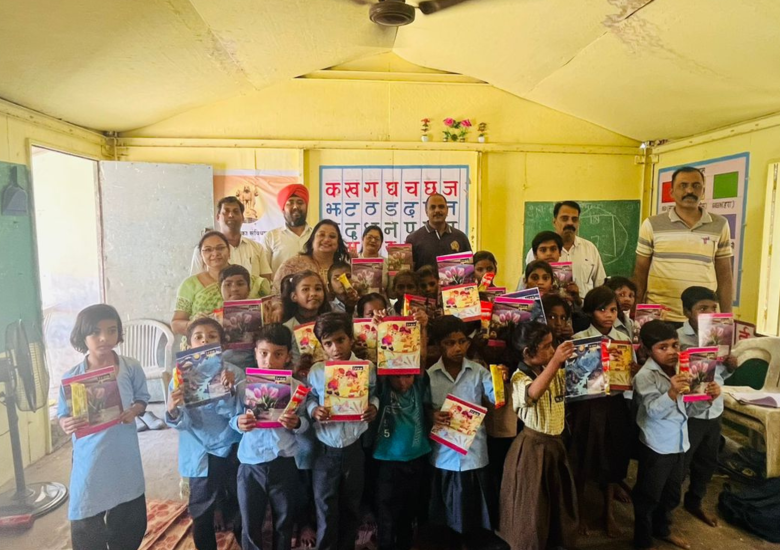सरकारी स्कूल रामचंद्रपुरा बालीता में गरीब बच्चों को स्टेशनरी वितरण की गई।